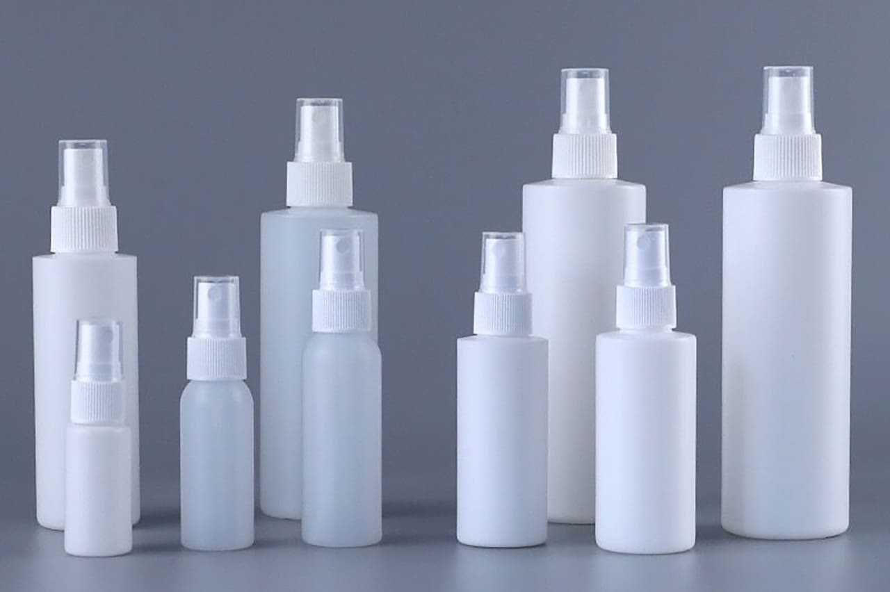 Spray Bottles | Wholesale & Custom Cosmetic Packaging